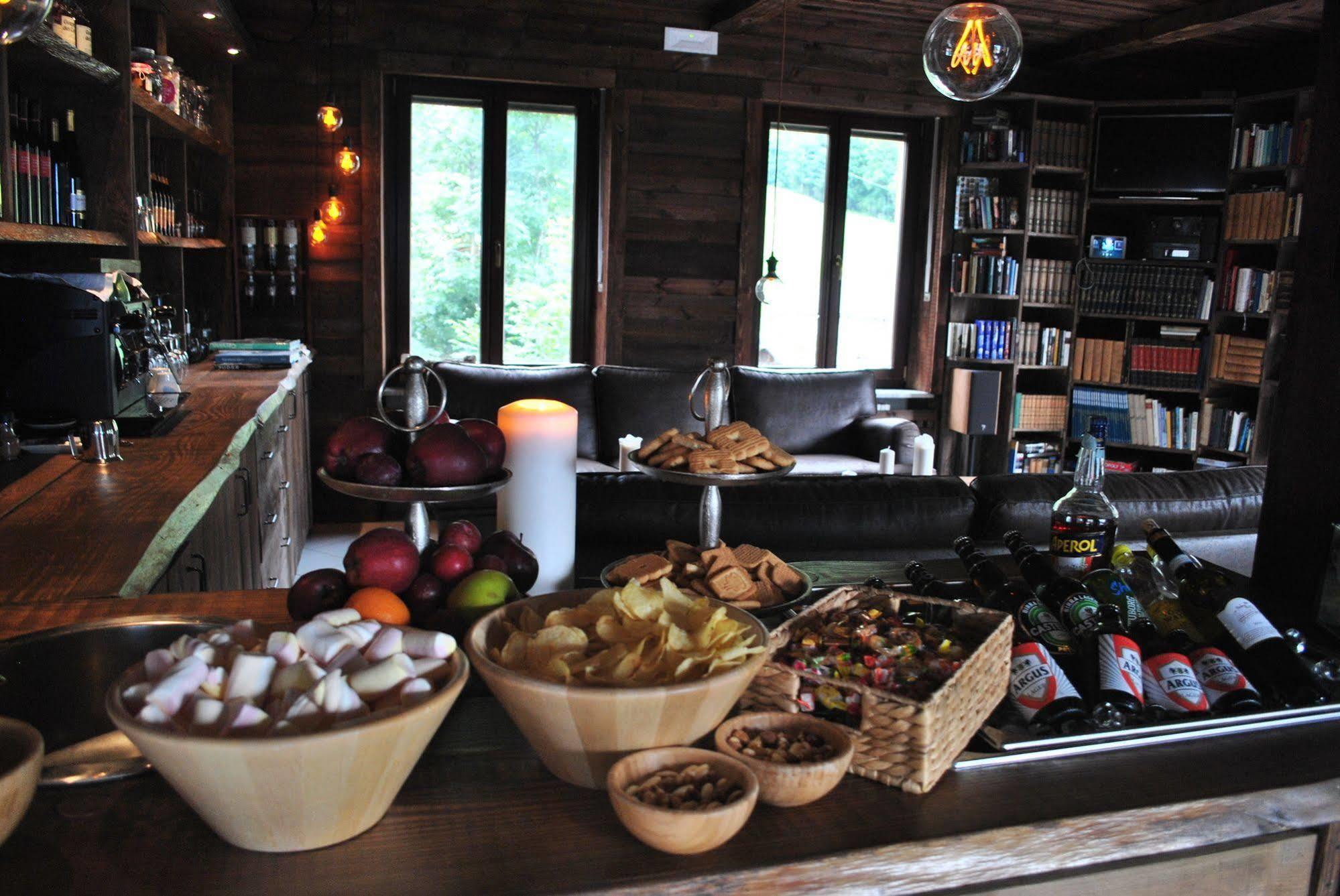 Hotell Millefiori- Alpine Event Lodge Valtournenche Exterior foto